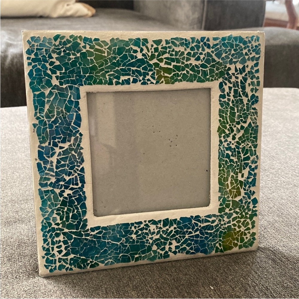 blue & green broken marble picture frame